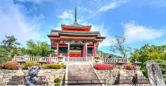 深圳翻譯公司,深圳專業(yè)翻譯公司講解商務(wù)日語(yǔ)口譯的特點(diǎn)