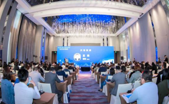 深圳汇泉翻译官助力2020中国（深圳）金融科技全球峰会，为大会提供同声传译翻译服务！