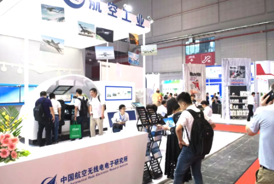 深圳汇泉翻译官助力2019中国（深圳）国际航空航天装备及新材料展览会，为大会提供同声传译翻译服务！